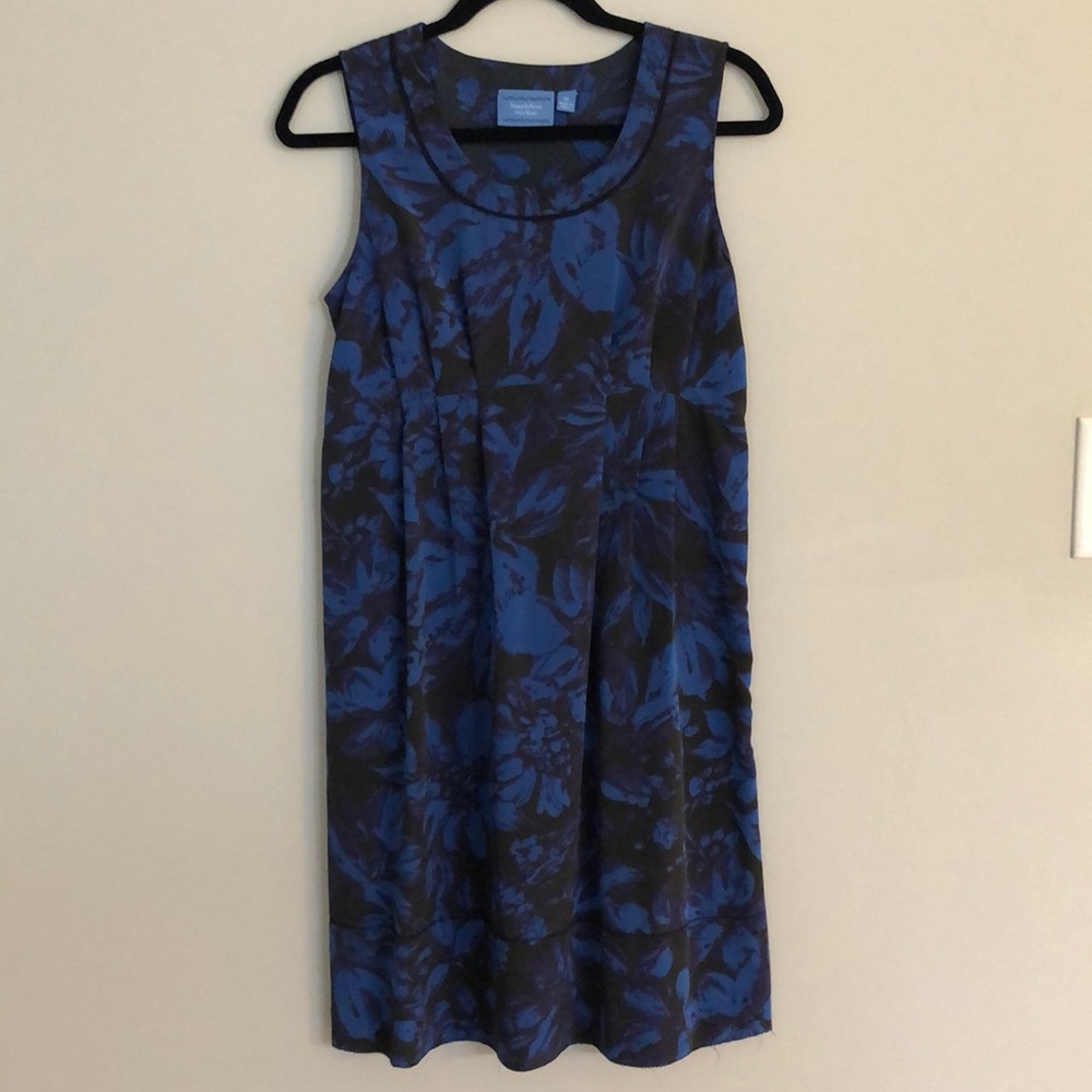 Simply Vera Dress